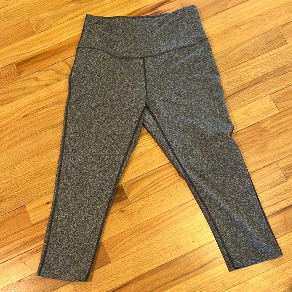 Zella Gray Performance Capri Leggings